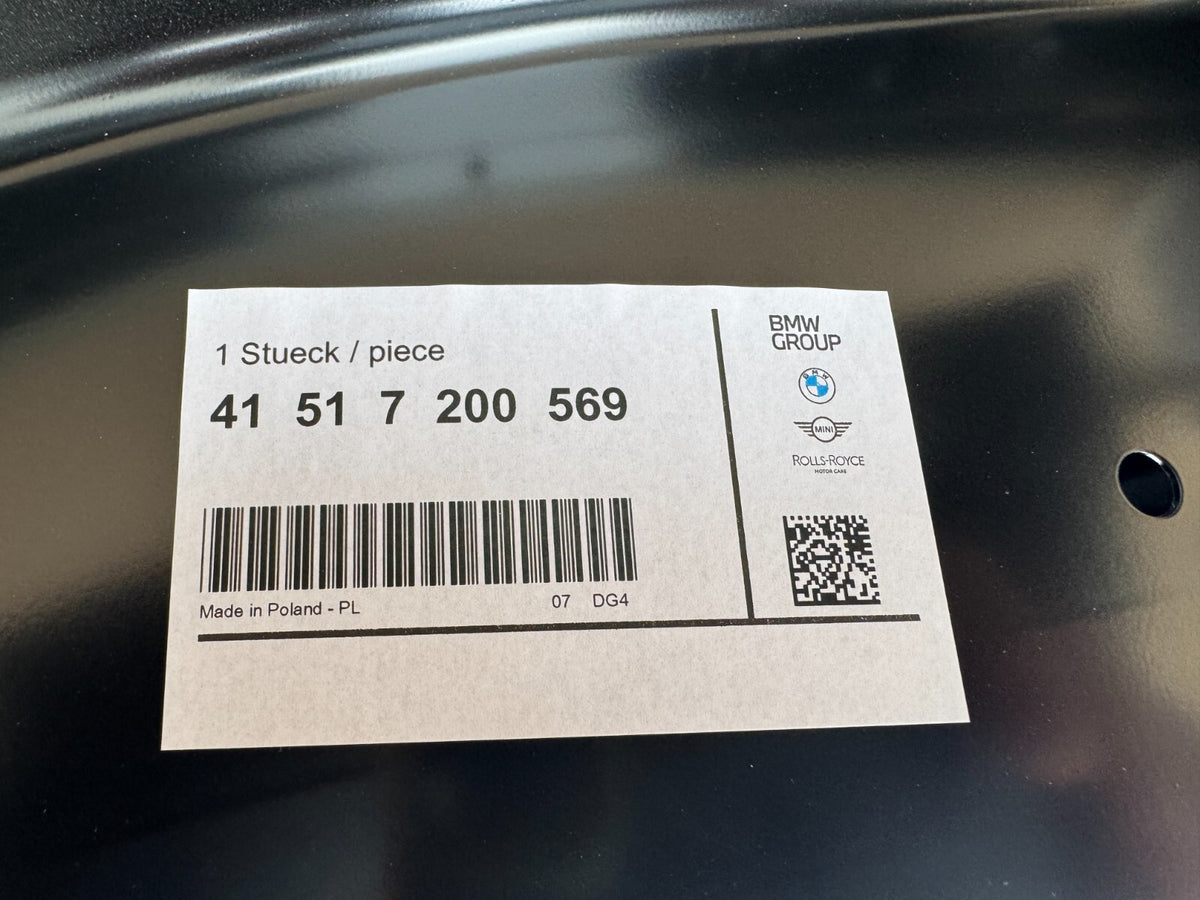 NEW GENUINE BMW E92 E93 LEFT Door Panel 7200569