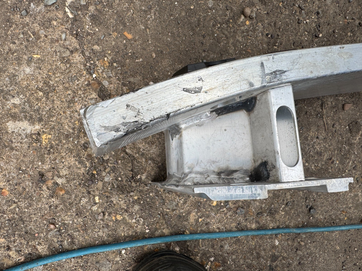 VOLVO XC90 REAR BUMPER REINFORCEMENT IMPACT BAR BEAM OEM 2016 - 2024