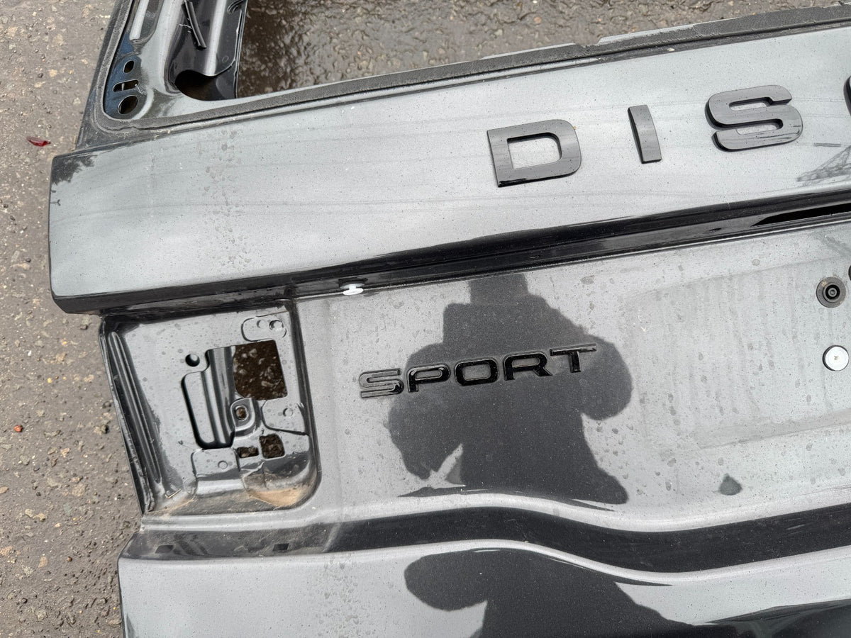 Land Rover discovery sport tail gate lk72-45155-ac small dents needs repair