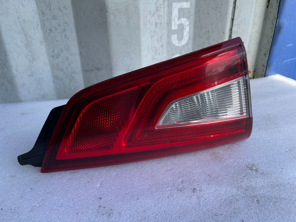 NISSAN QASHQAIII J11 左側尾門尾燈 265554EA5C 265554EA5D
