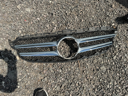LƯỚI TẢN NHIỆT CẢN TRƯỚC MERCEDES C CLASS W205 AMG ♻️ A205880