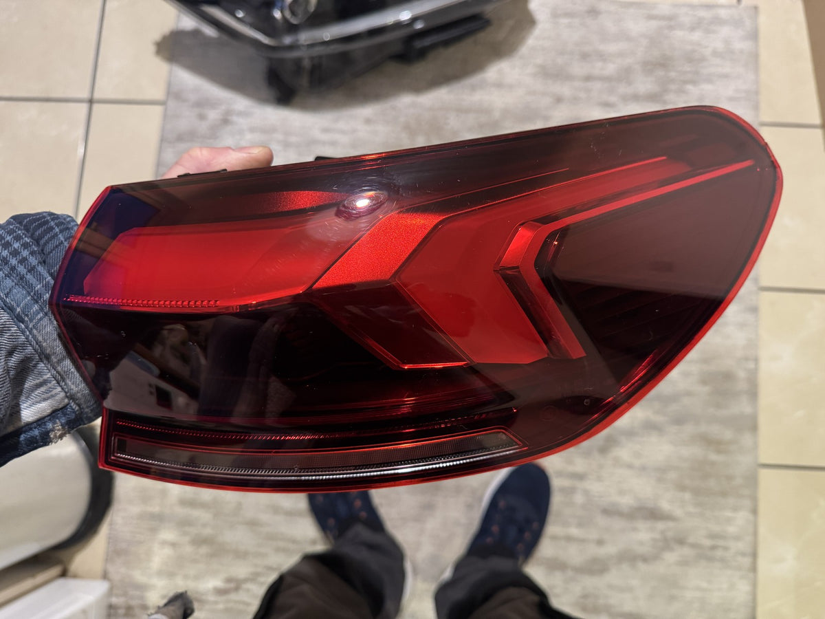 Audi Q6 e-tron 2024-26 Outer Rear LED Tail Light Right 85H945092 SPARES REPAIR