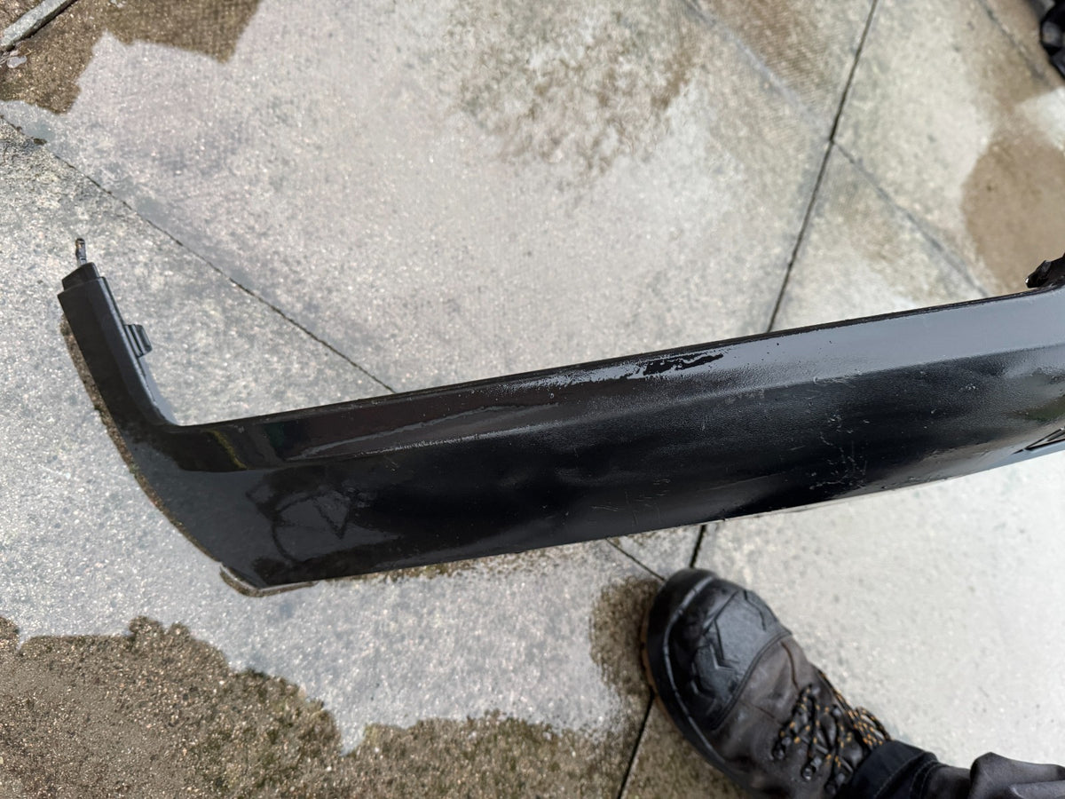 VOLVO C40 RECHARGE 2022-ON FRONT BUMPER LOWER SPOILER 32136097