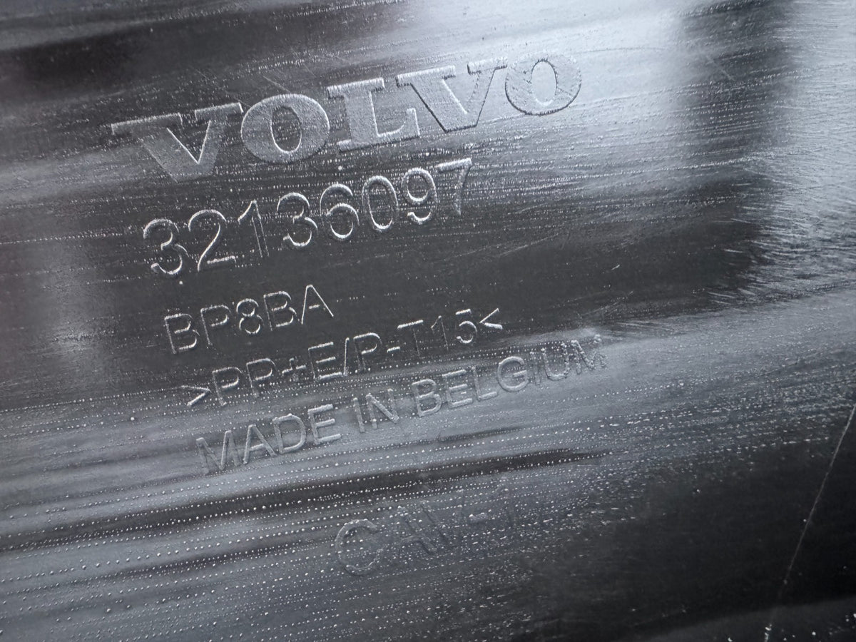 VOLVO C40 RECHARGE 2022-ON FRONT BUMPER LOWER SPOILER 32136097
