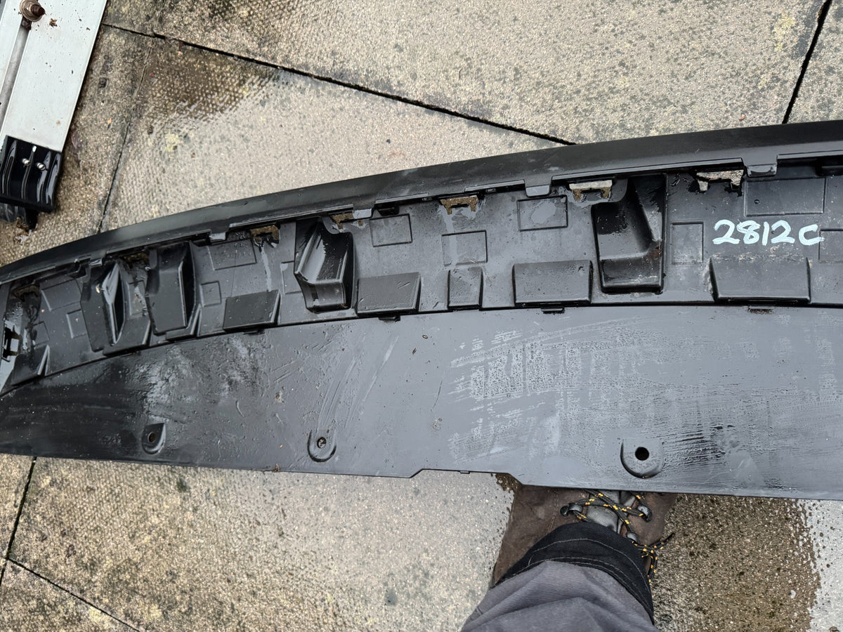 VOLVO C40 RECHARGE 2022-ON FRONT BUMPER LOWER SPOILER 32136097