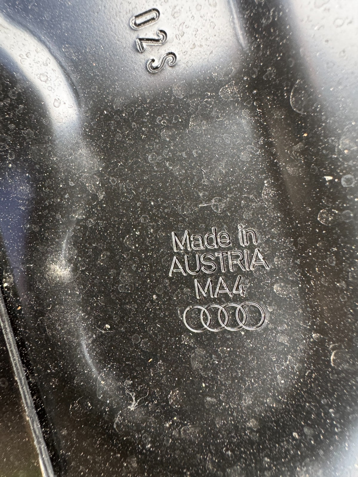 Cụm xương ụ giảm xóc TRƯỚC TRÊN Audi 4K0805140 A6,A6 allroad,A7,RS6,RS7,S6,S7