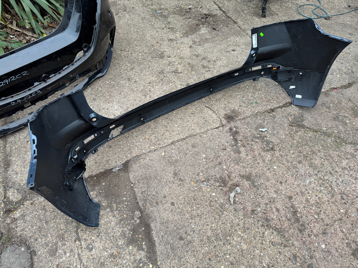 OEM VOLVO XC60 R-DESIGN REAR BUMPER PDC DENIM BLUE 2017-ON 31425198 SCRATCHED