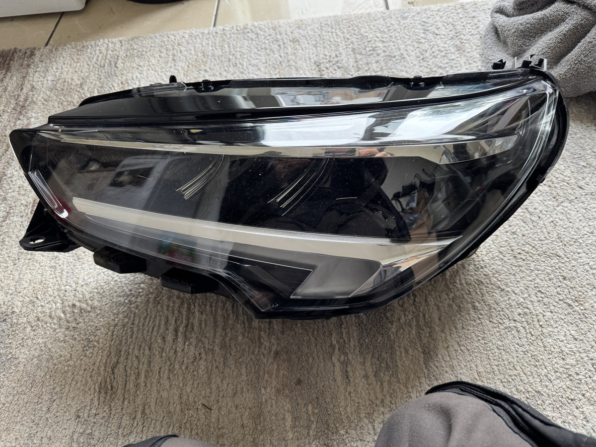 VAUXHALL CORSA F 2019-2023 LEFT FULL LED HEADLIGHT 39162655 BROKEN LUG