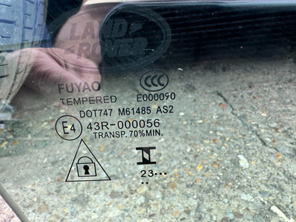 2023 RANGE ROVER VELAR L560 WINDOW GLASS FRONT RIGHT DOT747M61485AS2/43R000056
