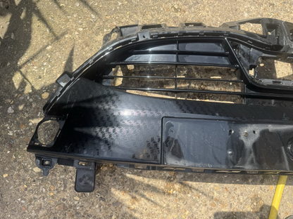 TOYOTA YARIS HATCHBACK 2020 ke atas GRILL RADIATOR ATAS BUMPER DEPAN 53111-K0020