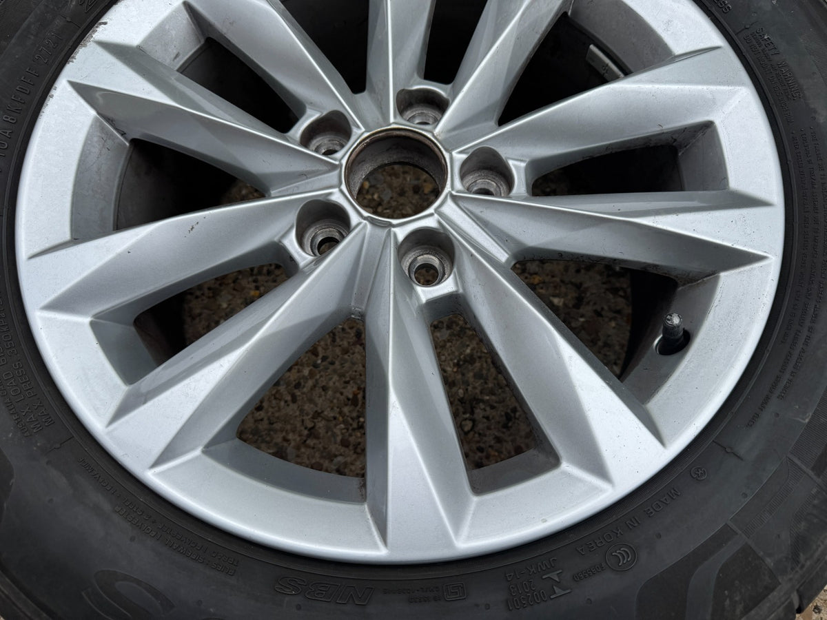 16" Velg Racing Audi A3 Tunggal 5x112 et40 8Y0601025 Original OEM