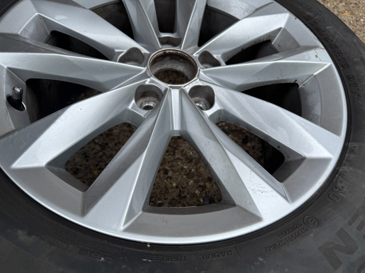 16" Velg Racing Audi A3 Tunggal 5x112 et40 8Y0601025 Original OEM