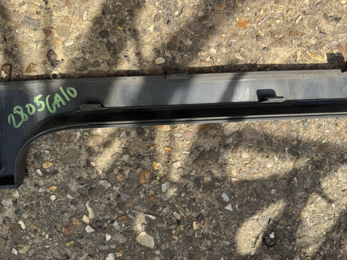 Land Rover EK52-239-29-A Vogue Nẹp cửa bên trái 1pc