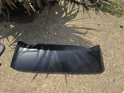Bagian Bawah Bumper Depan Land Rover Defender L663 20 ON L8B2-17F011-A Original
