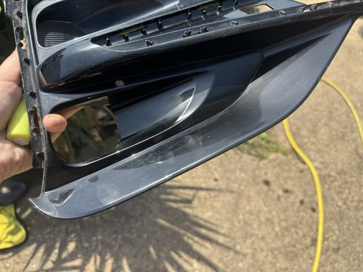 FORD KUGA GRILL BUMPER DEPAN KIRI LV4B-17K947-S MK3 2019 - 2025