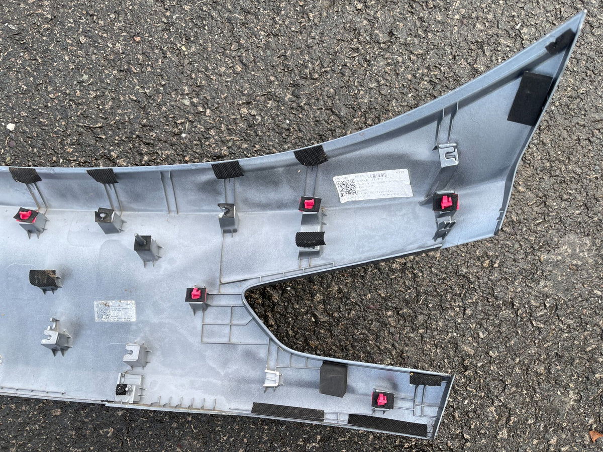 2022 Originale Kia Ceed Heckklappen-Zierleiste Verkleidung 87311J7PA0