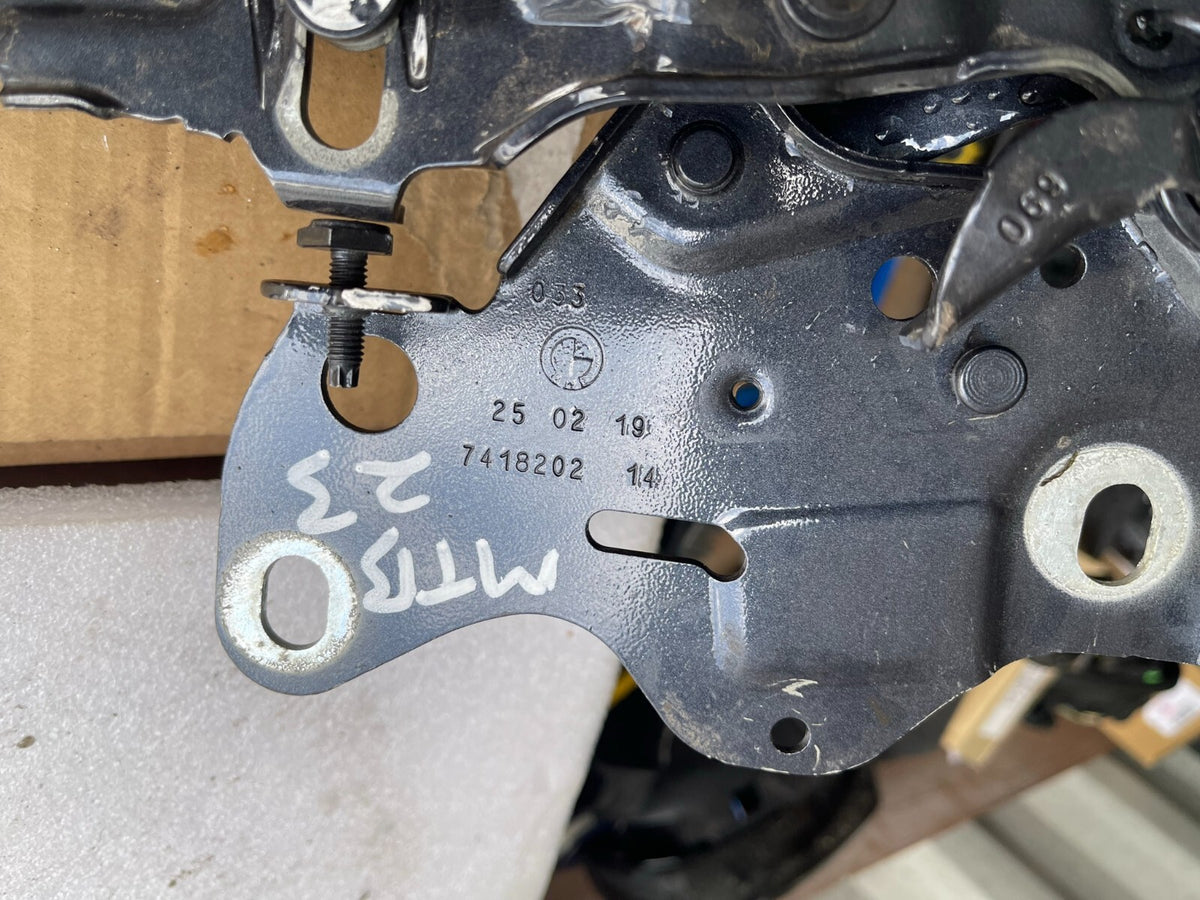 BMW X5 G05 RH Front Right Side Hood Hinge 7418202