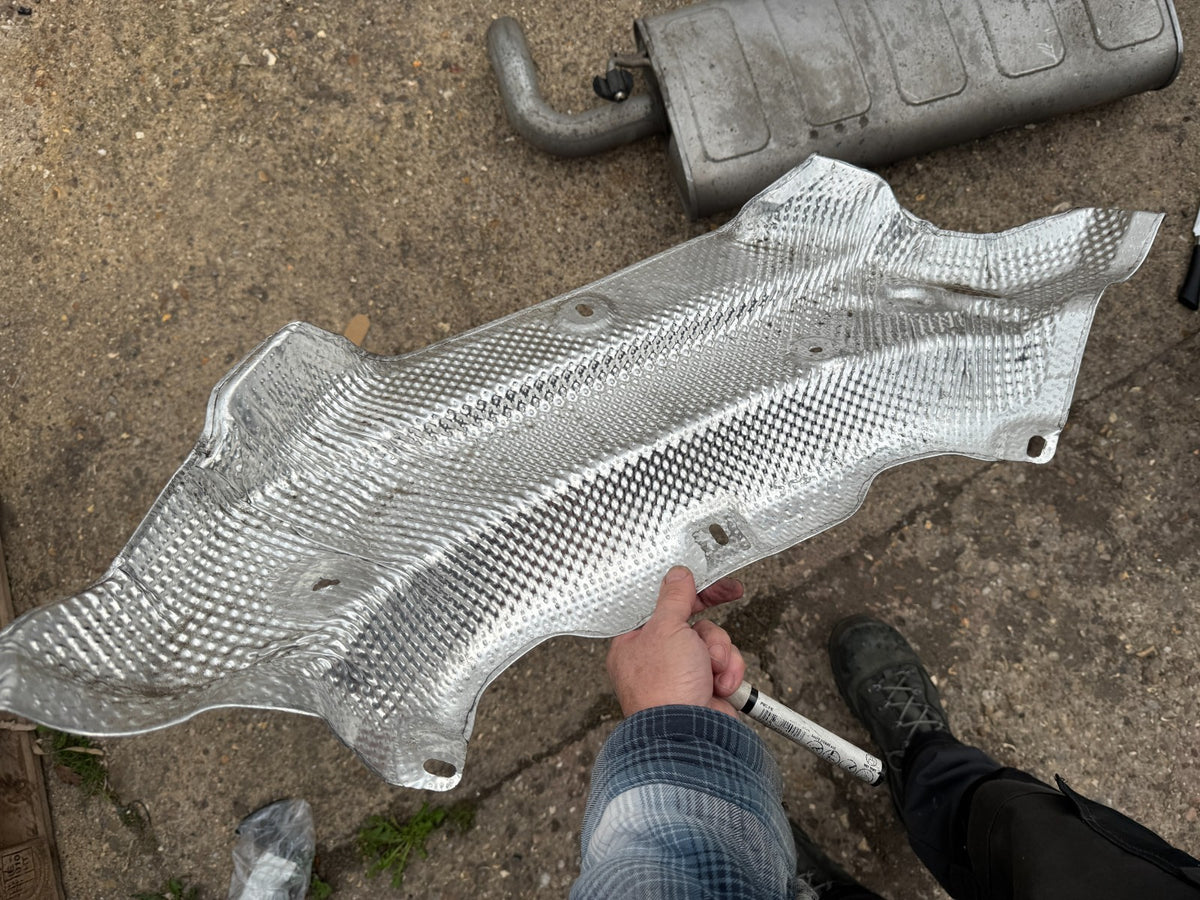 HEAT SHIELD D - Rear Muffler Insulation for floor AUDI A5 2025 8B3825721
