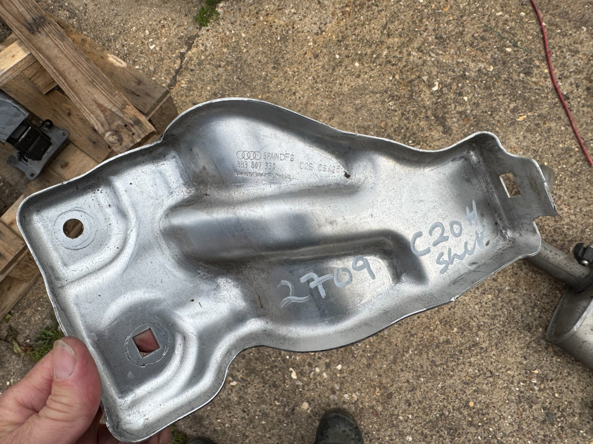 AUDI A5 Avant Rear Right Crash Bar Holding 8B3807330 2025