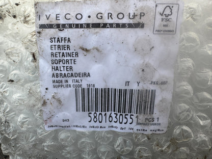 New Genuine IVECO Daily Front Bumper Mounting Bracket Right 5801630551