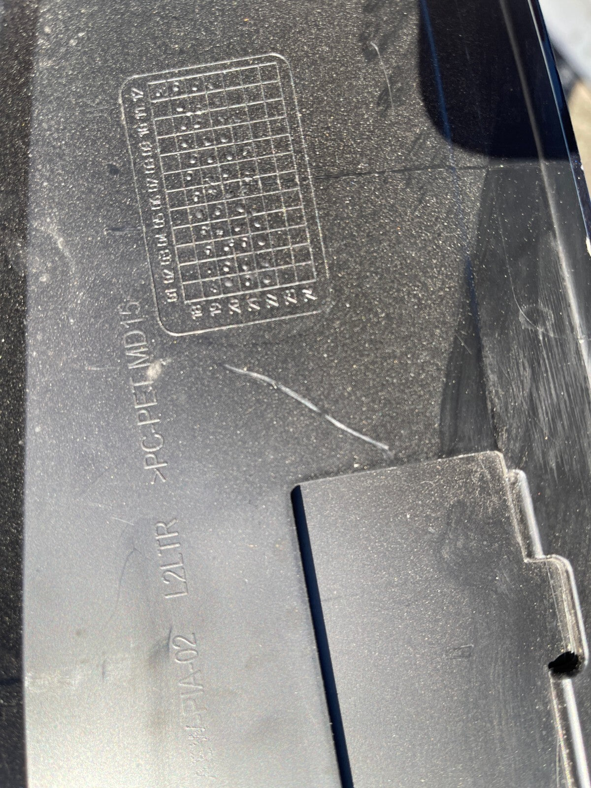 Genuine Land Rover New Evoque (L551) Rear Spoiler-K8D244210 - Portofino Blue