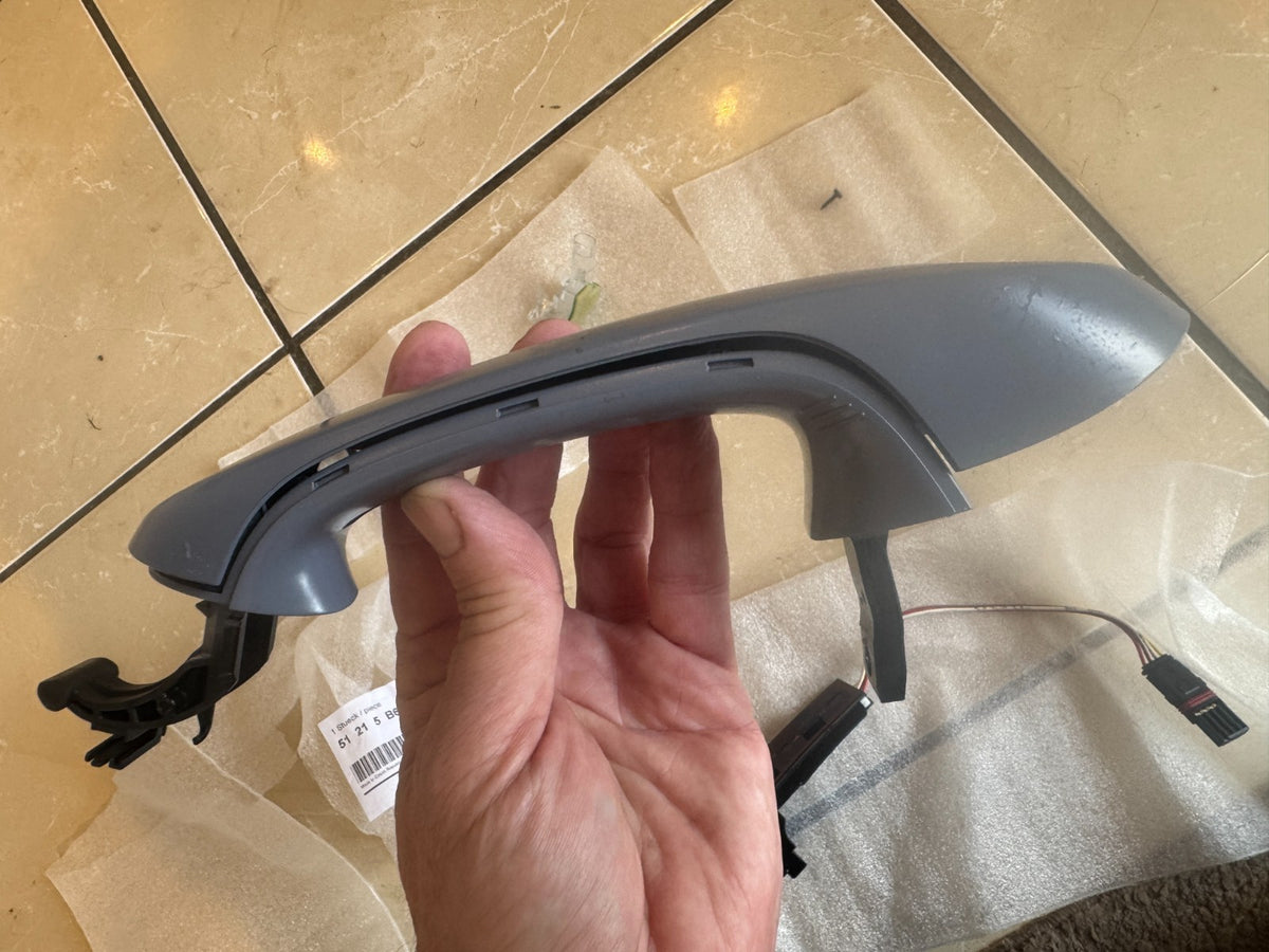 GENUINE BMW X5 G05 RHD RIGHT FRONT DOOR HANDLE COMFORT ACCESS NFC 51215B61956