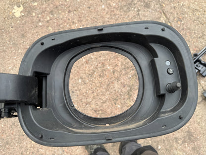 Genuine Range Rover L460 22  PHEV Charge Port Housing Flap Door LR165473