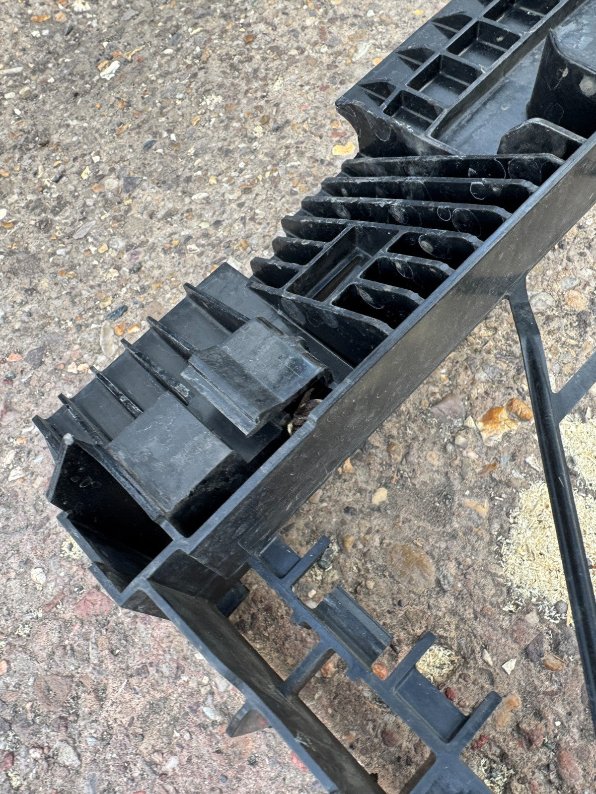 VOLVO XC90 MK2 A/C Condenser Frame 31657685 GENUINE Damaged