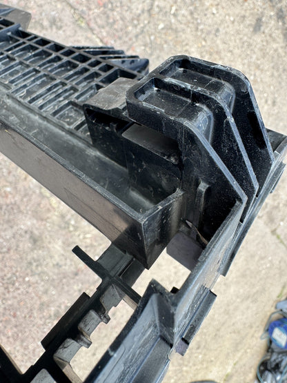 VOLVO XC90 MK2 A/C Condenser Frame 31657685 GENUINE Damaged
