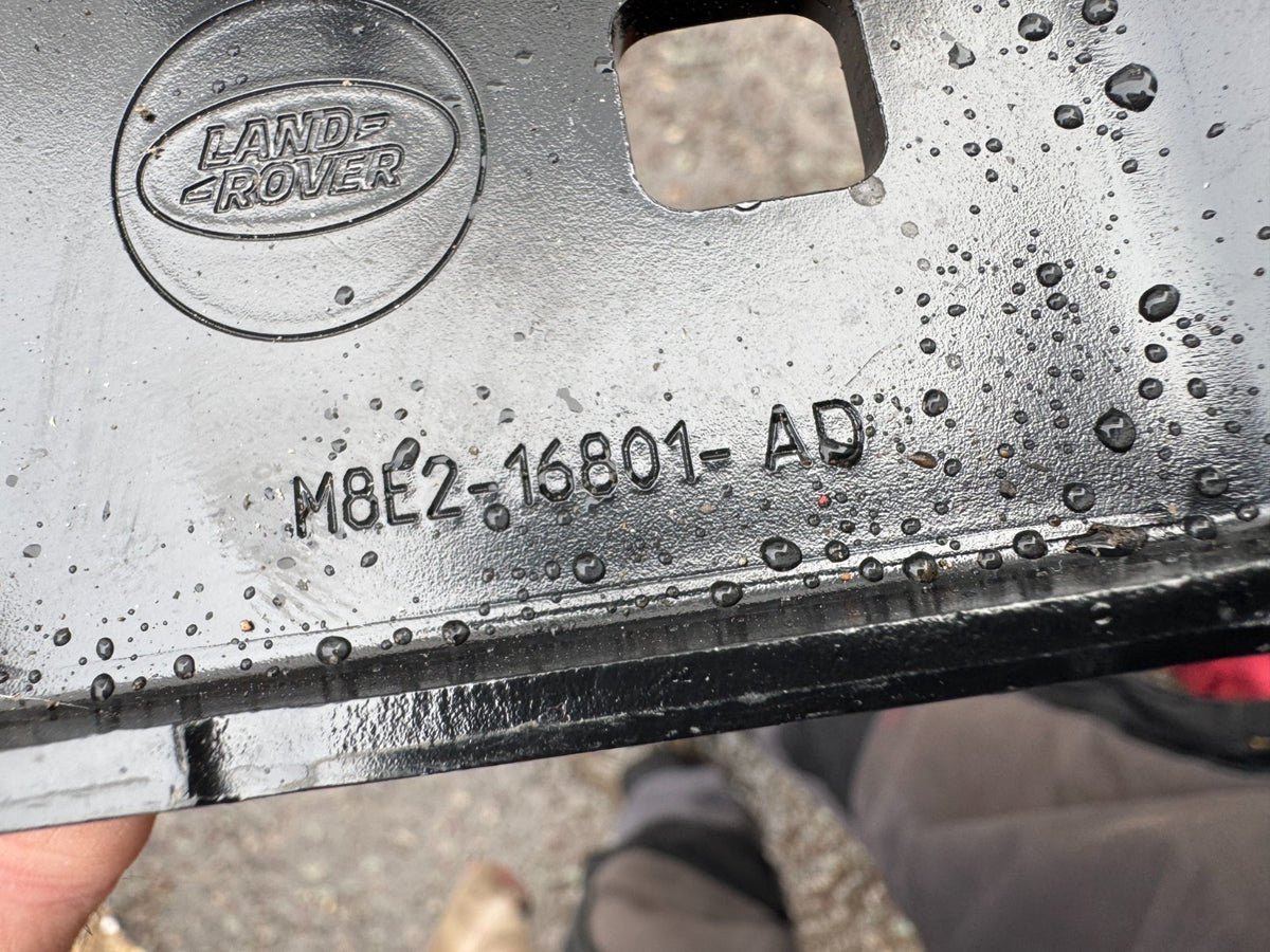 LAND ROVER RANGE ROVER SPORT L461 บานพับฝากระโปรงหน้าซ้าย M8E2-16801-AD