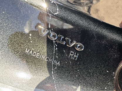 VOLVO EX30 2025 REAR DOOR RIGHT SMALL DENT BARE