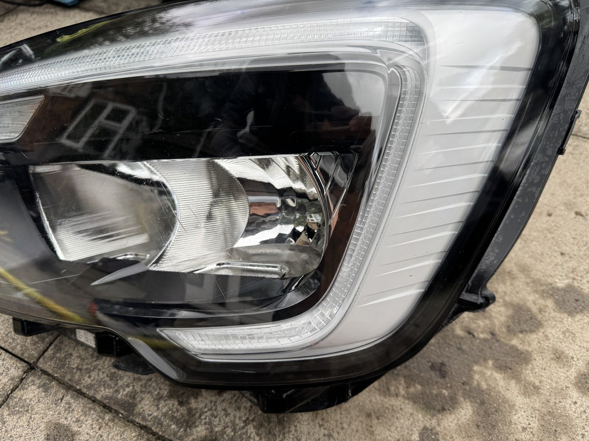RENAULT MASTER MK4 X62 2019-2025 LEFT HEADLIGHT LED DRL 260602286R SPARES