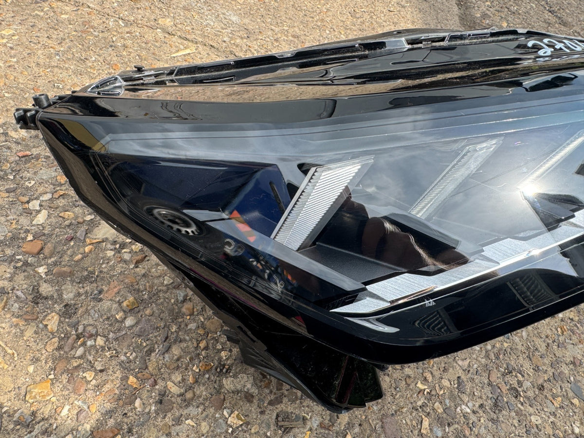 Peugeot 3008 5008 2024-ON Genuine RIGHT Side Headlight 9864068480
