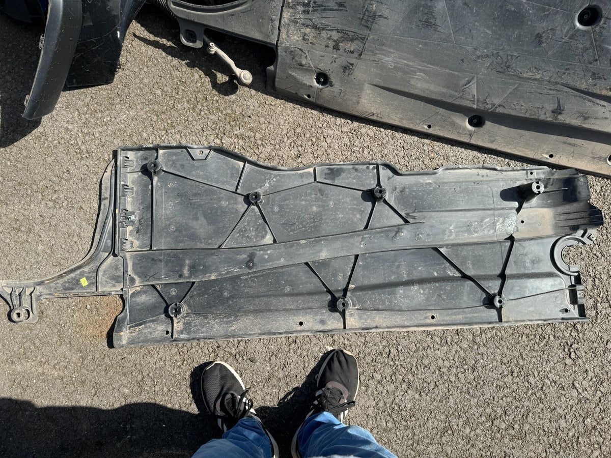 SKODA KAROQ Mk1 SEAT ATECA 2022 RIGHT underbody protection 5WA825202H