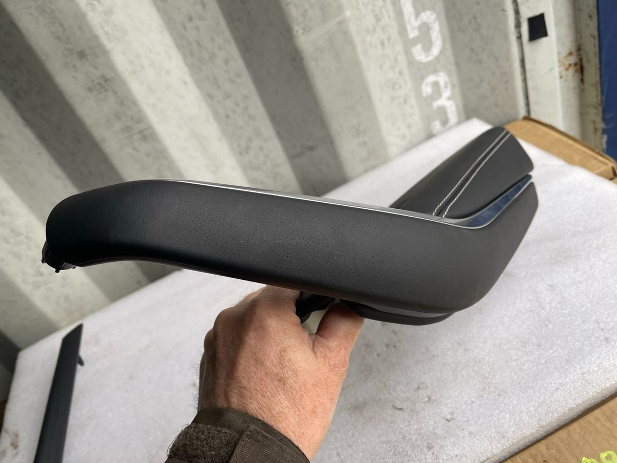 2020 JAGUAR F PACE X761 RIGHT HAND REAR ARMREST MK83-27540-ABW