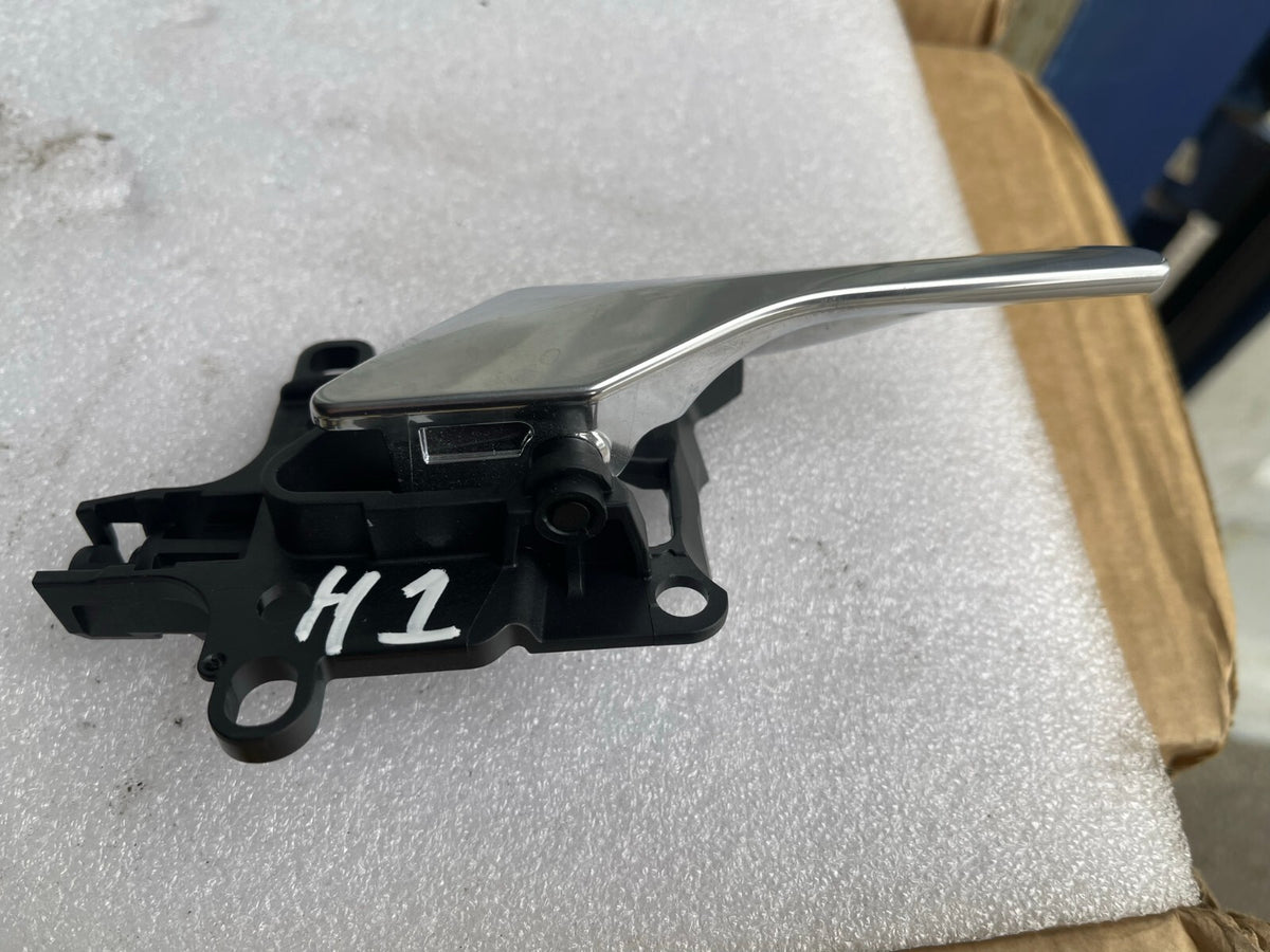 JAGUAR XE RANGE NEW XF F-PACE RIGHT HAND INNER DOOR HANDLE T4N25420 LX7322600AB