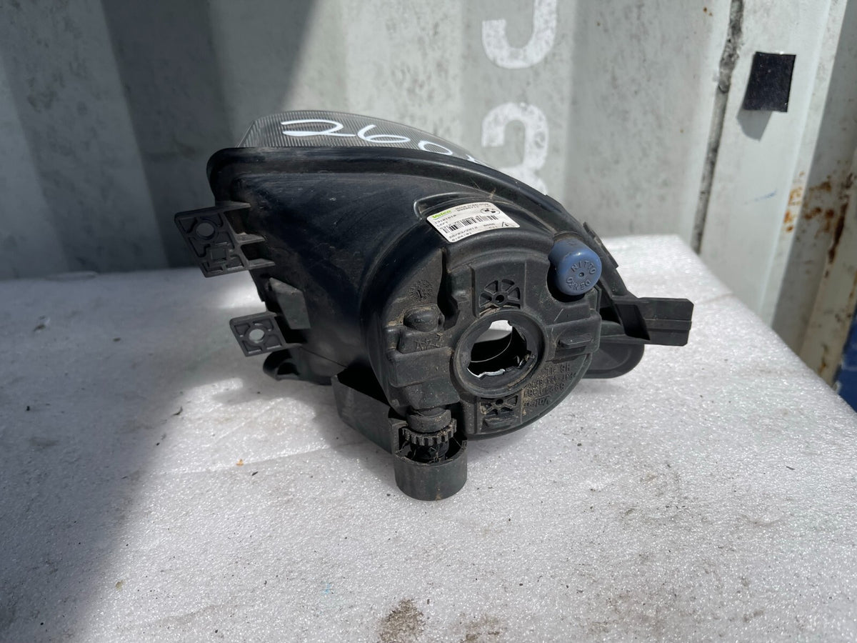 2012 BMW 5 SERIES F10 F11 2012 ไฟตัดหมอก กันชนหน้า ด้านซ้าย 7216885 89206711
