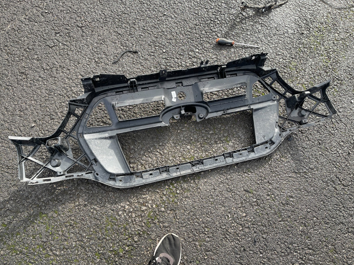2023 FORD Transit 350 / ELECTRIC Front Grill Surround kk3117e778a NK3117E778