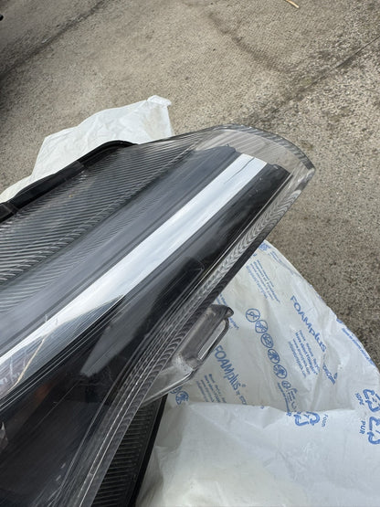 FORD TRANSIT CUSTOM MK3 V710 2023-2025 RIGHT LED HEADLIGHT PZ31-13E014-BD