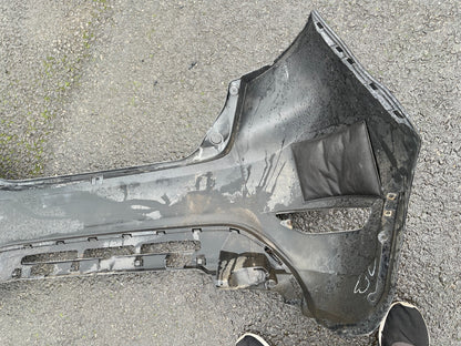 กันชนหลัง FORD FIESTA 2009 - 2017 แท้ PN:8A6117906, 8A6117K823 มีรอยฉีกขาด