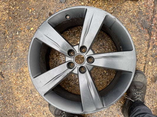 2017 UNTUK. L560 LAND ROVER RANGE ROVER VELAR 19" 8.5J RIM ALOI J8A21007VB