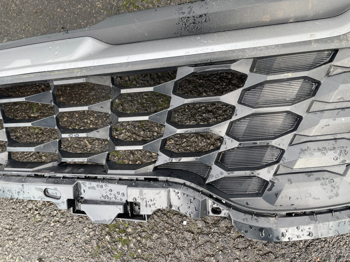 86390R2000 Hyundai / KIA NQ5e ABDECKUNG KÜHLERGRILL OBEN UND UNTEN