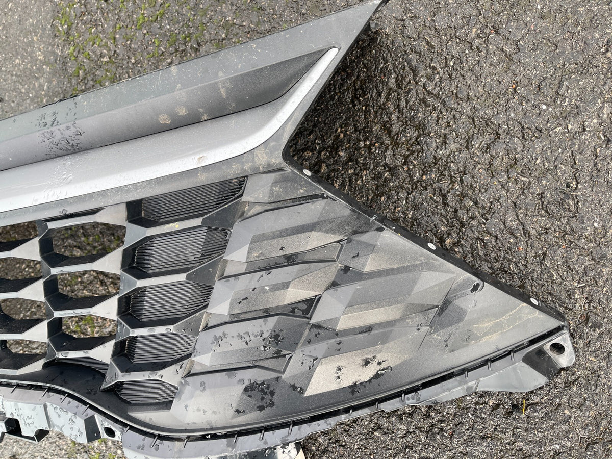 86390R2000 Hyundai / KIA NQ5e ABDECKUNG KÜHLERGRILL OBEN UND UNTEN