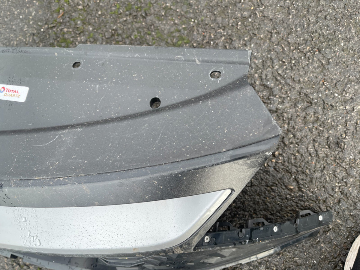 86390R2000 Hyundai / KIA NQ5e ABDECKUNG KÜHLERGRILL OBEN UND UNTEN
