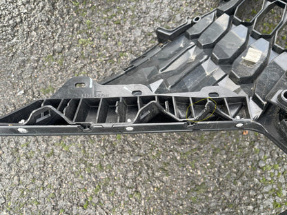 86390R2000 Hyundai / KIA NQ5e ABDECKUNG KÜHLERGRILL OBEN UND UNTEN