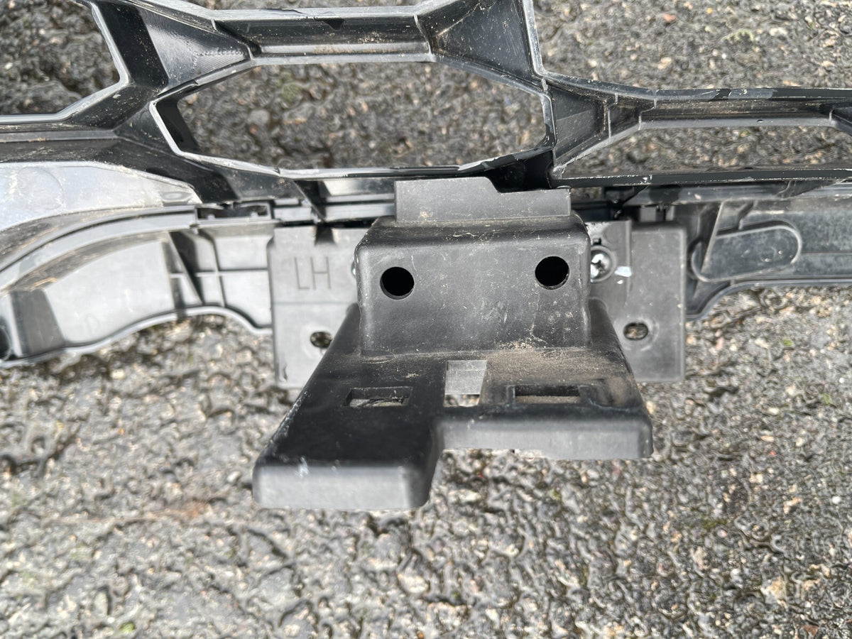 86390R2000 Hyundai / KIA NQ5e ABDECKUNG KÜHLERGRILL OBEN UND UNTEN