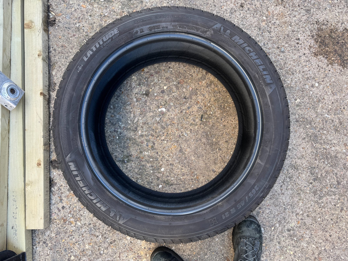 X1 265/45R21 MICHELIN LATITUDE TOUR HP JLR 104W M+S 265 45 21 *6.5MM* DOT 4124