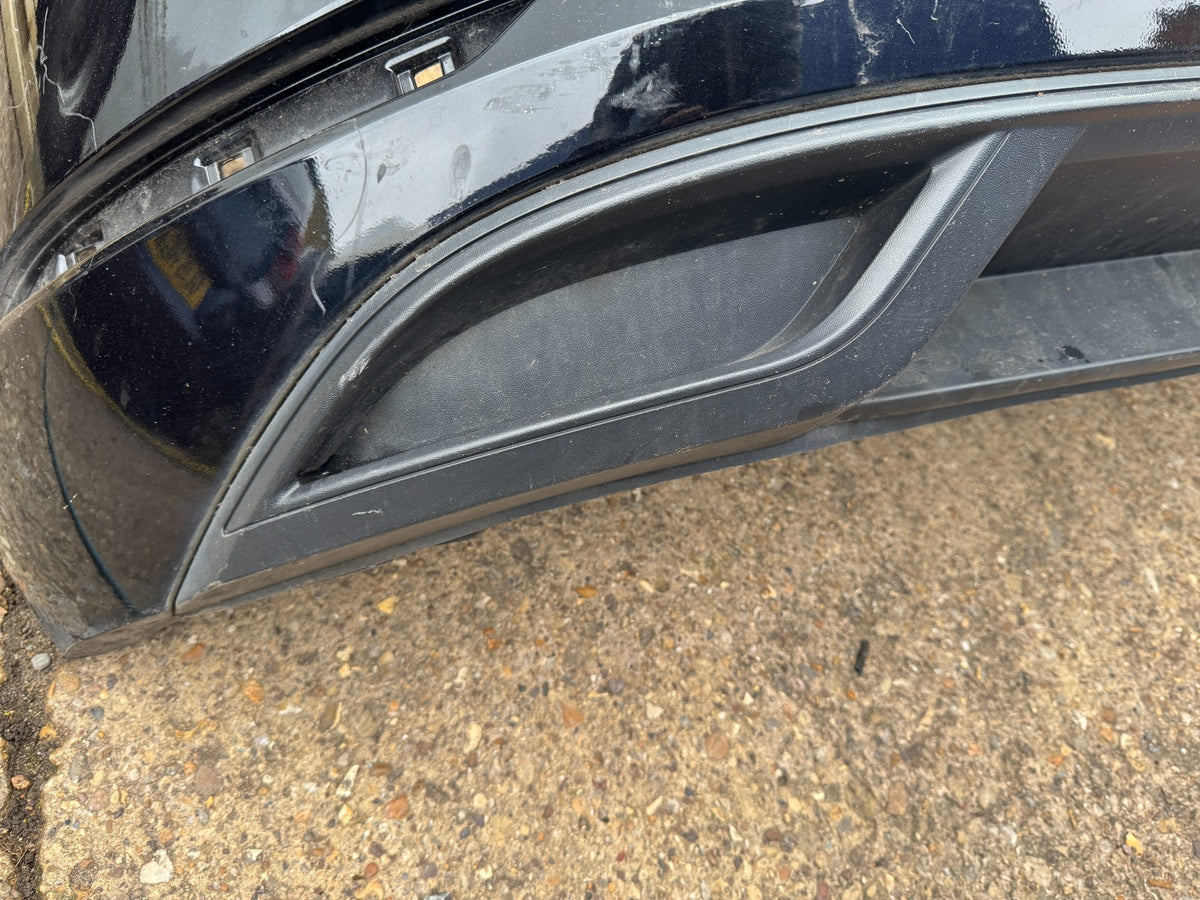 Volkswagen Golf rear bumper & diffuser 2017 Hatchback Genuine 5G6807421BK