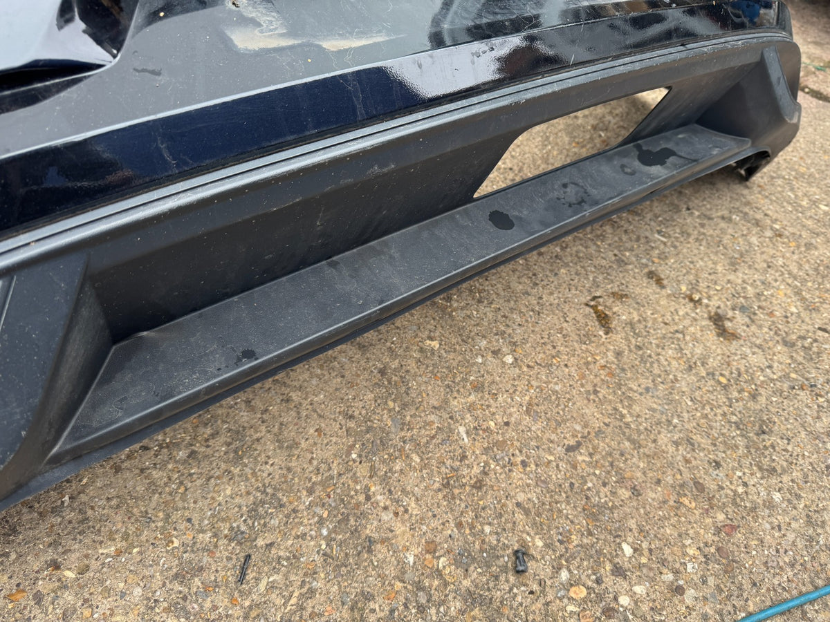 Volkswagen Golf rear bumper & diffuser 2017 Hatchback Genuine 5G6807421BK