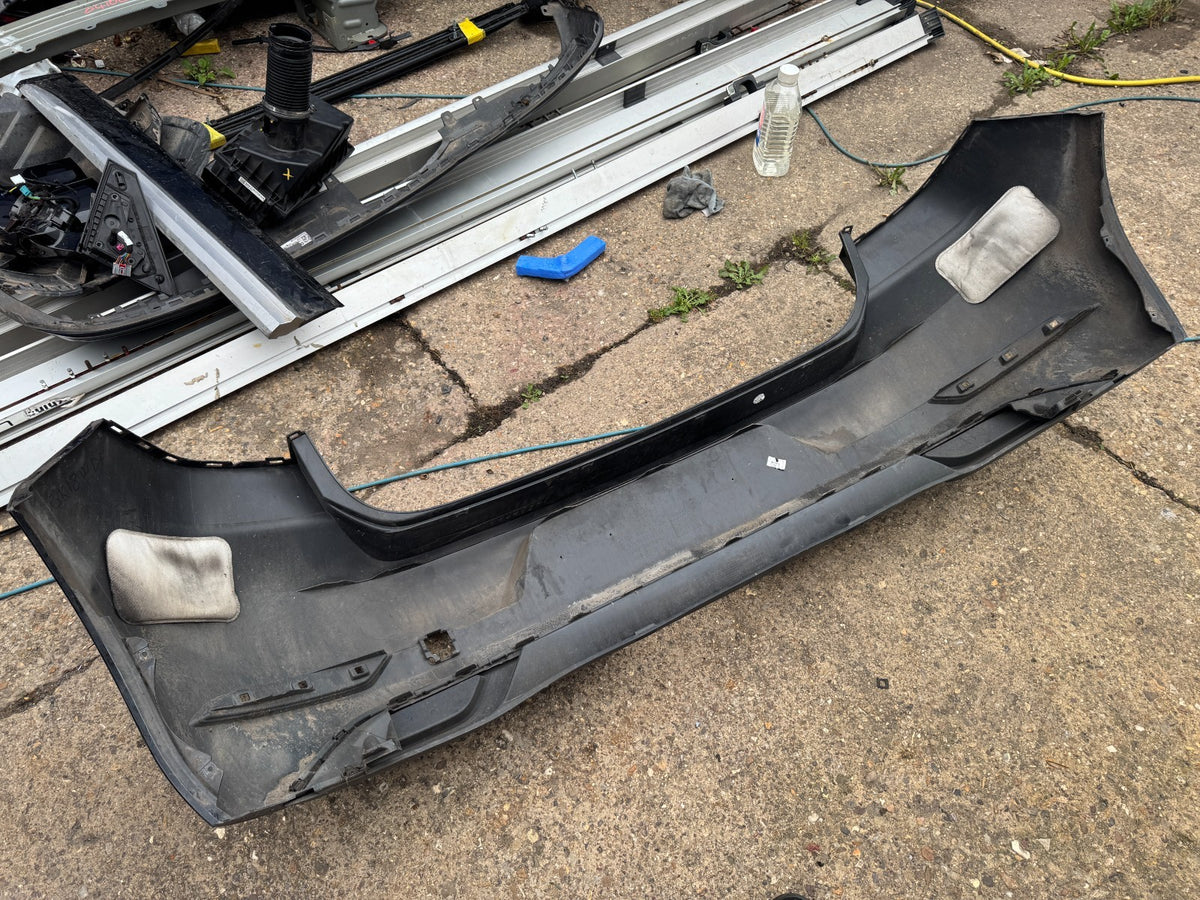 Volkswagen Golf rear bumper & diffuser 2017 Hatchback Genuine 5G6807421BK